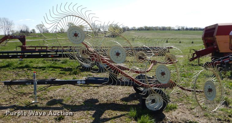 image for item HF9200 OMI AGC8  hay rake