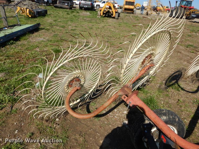 image for item HF9200 OMI AGC8  hay rake