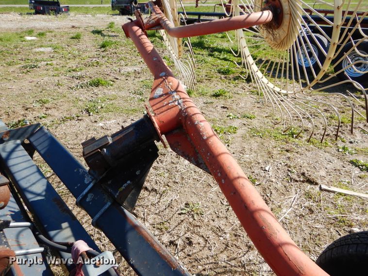 image for item HF9200 OMI AGC8  hay rake