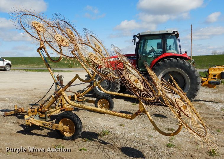 image for item HF9201 Vermeer WR22  hay rake