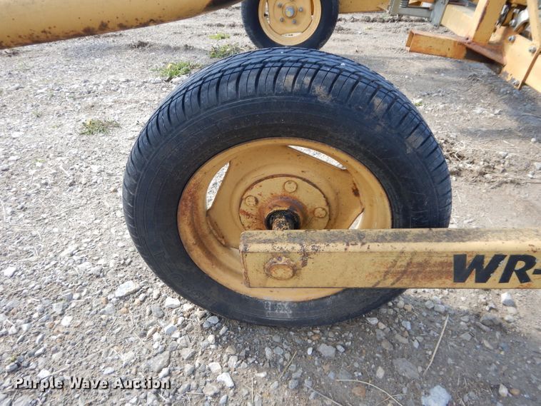 image for item HF9201 Vermeer WR22  hay rake