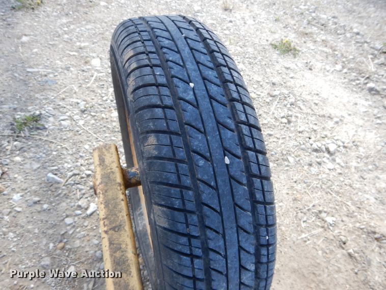 image for item HF9201 Vermeer WR22  hay rake