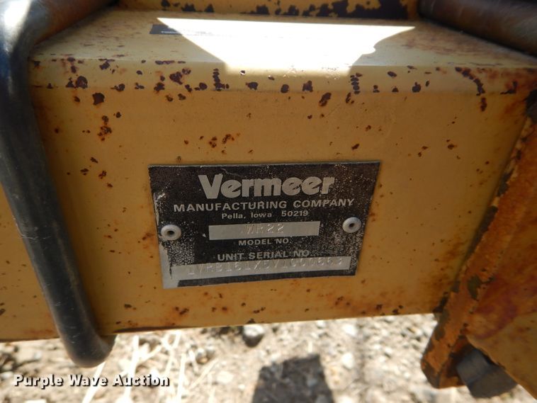 image for item HF9201 Vermeer WR22  hay rake