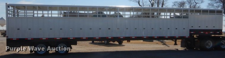 image for item HG9920 2005 Neville livestock trailer