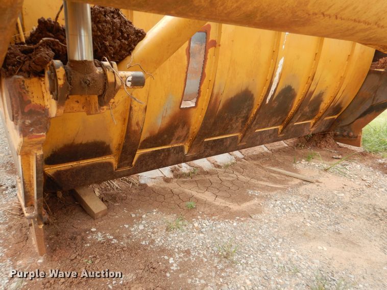 image for item HL9416 2004 Ashland I-180TS  scraper with utility trailer