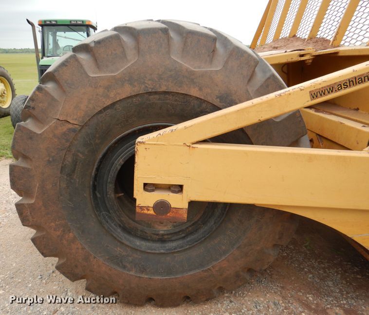 image for item HL9416 2004 Ashland I-180TS  scraper with utility trailer