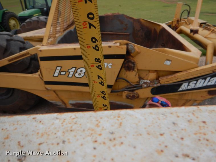 image for item HL9416 2004 Ashland I-180TS  scraper with utility trailer