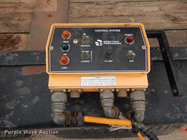 image for item HL9416 2004 Ashland I-180TS  scraper with utility trailer