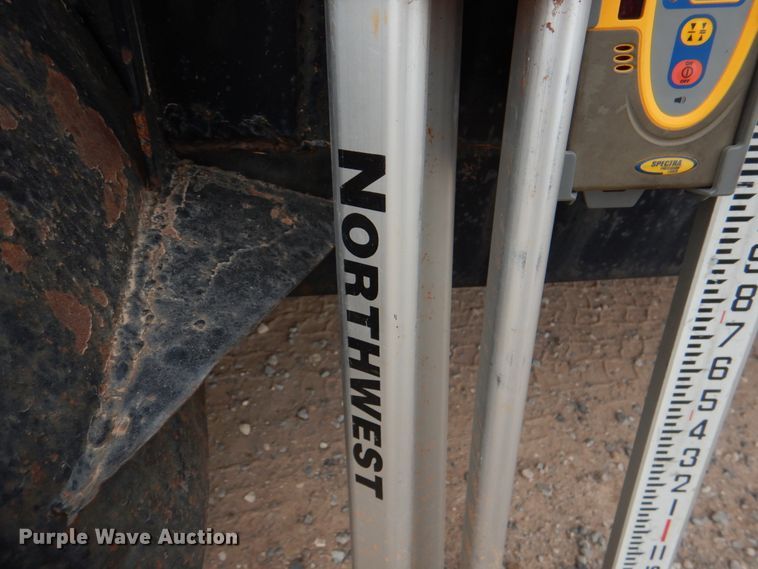 image for item HL9416 2004 Ashland I-180TS  scraper with utility trailer