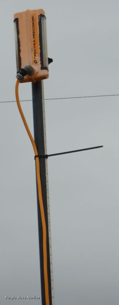 image for item HL9416 2004 Ashland I-180TS  scraper with utility trailer