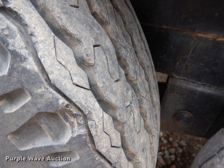 image for item HL9416 2004 Ashland I-180TS  scraper with utility trailer