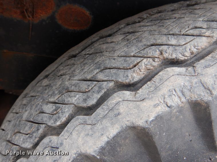 image for item HL9416 2004 Ashland I-180TS  scraper with utility trailer