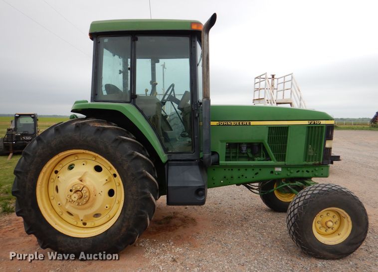 image for item HL9417 1998 John Deere 7210  tractor