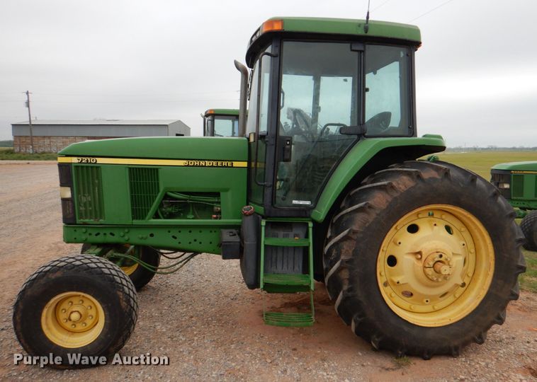image for item HL9417 1998 John Deere 7210  tractor