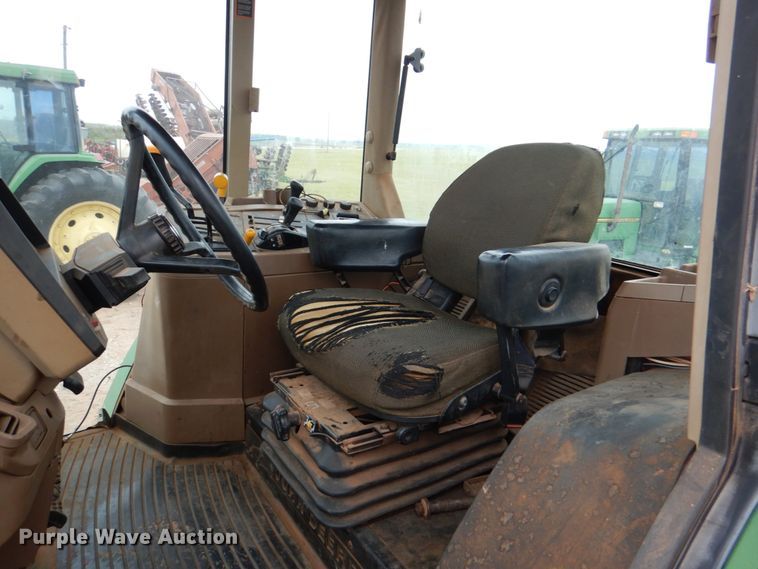 image for item HL9417 1998 John Deere 7210  tractor