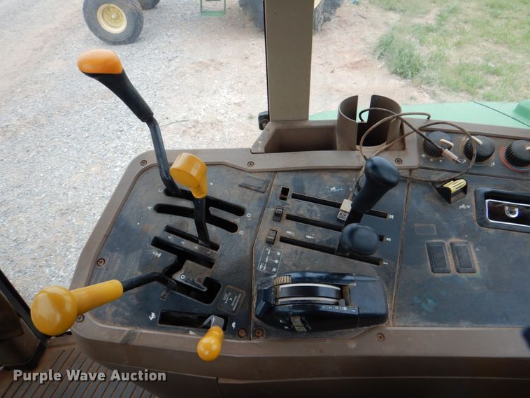 image for item HL9417 1998 John Deere 7210  tractor