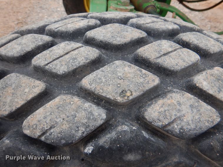 image for item HL9417 1998 John Deere 7210  tractor