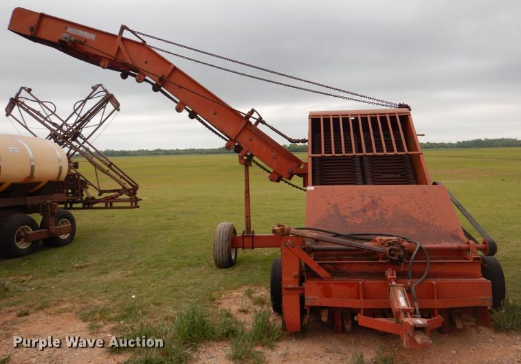 image for item HL9419 Bermuda King 60SL97  sprig harvester