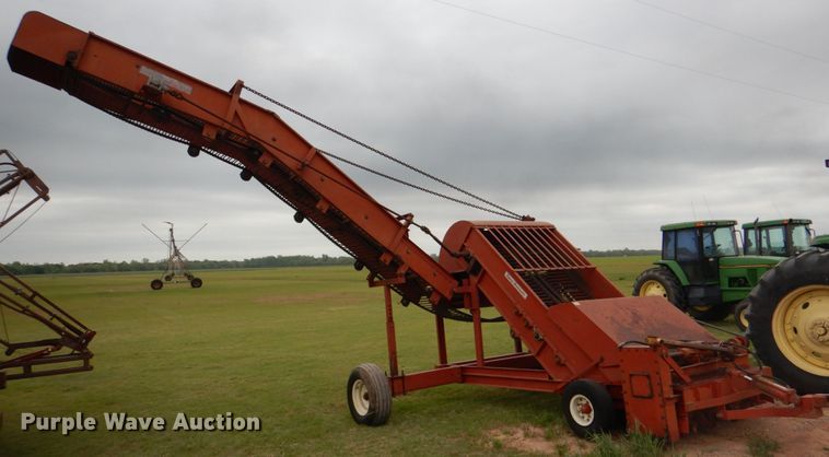 image for item HL9419 Bermuda King 60SL97  sprig harvester