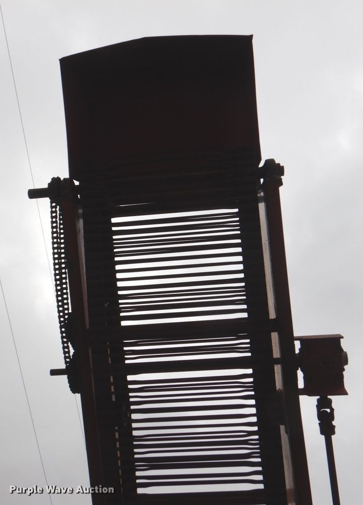 image for item HL9419 Bermuda King 60SL97  sprig harvester