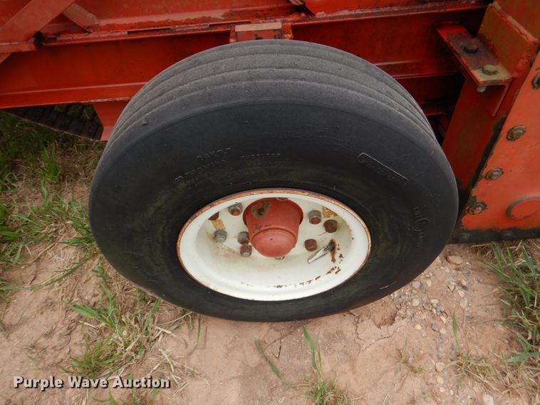 image for item HL9419 Bermuda King 60SL97  sprig harvester