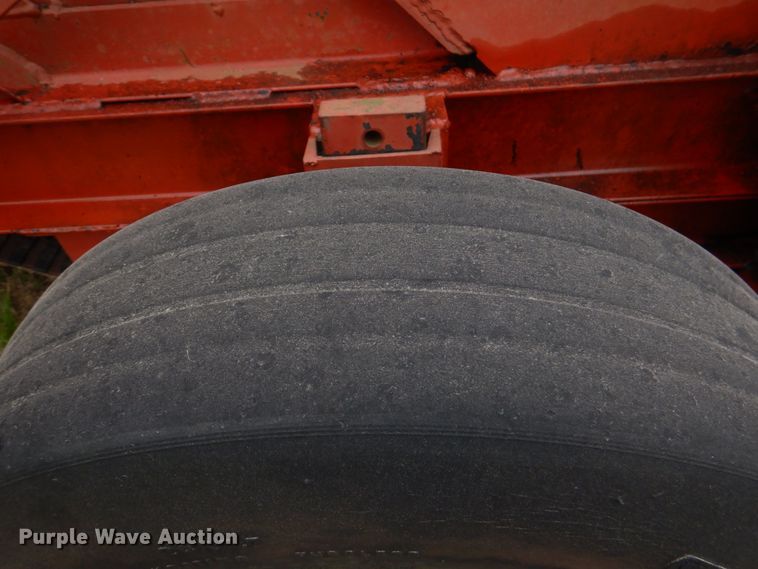 image for item HL9419 Bermuda King 60SL97  sprig harvester