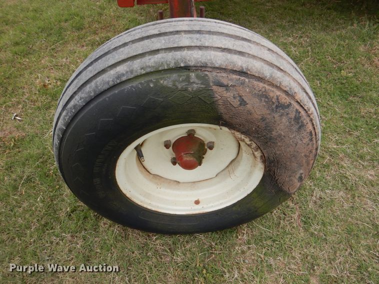 image for item HL9419 Bermuda King 60SL97  sprig harvester