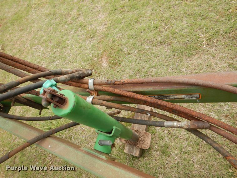 image for item HL9422 John Deere 630  disk