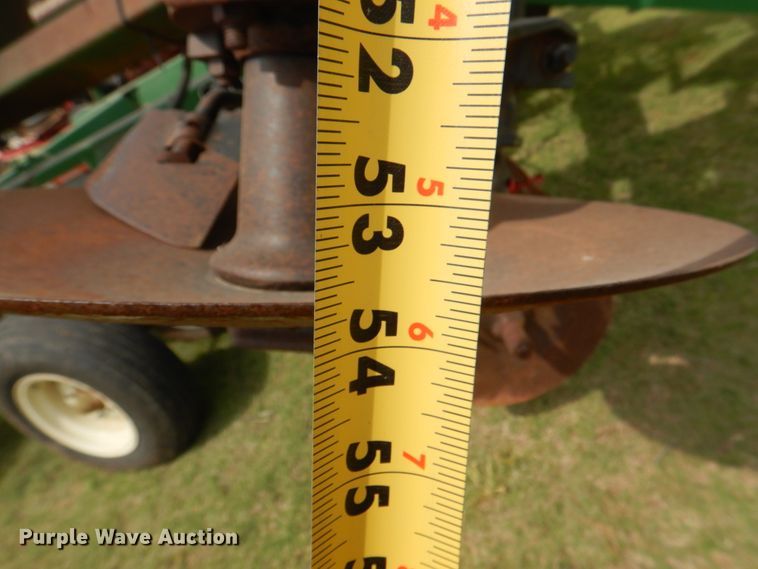 image for item HL9422 John Deere 630  disk