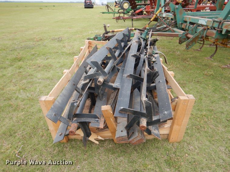 image for item HL9424 Do-All  field cultivator