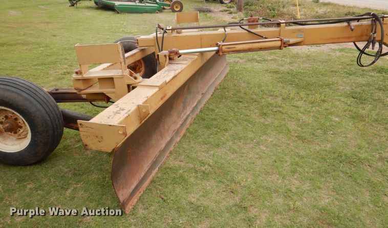 image for item HL9425 Kan-am ES1200  grader