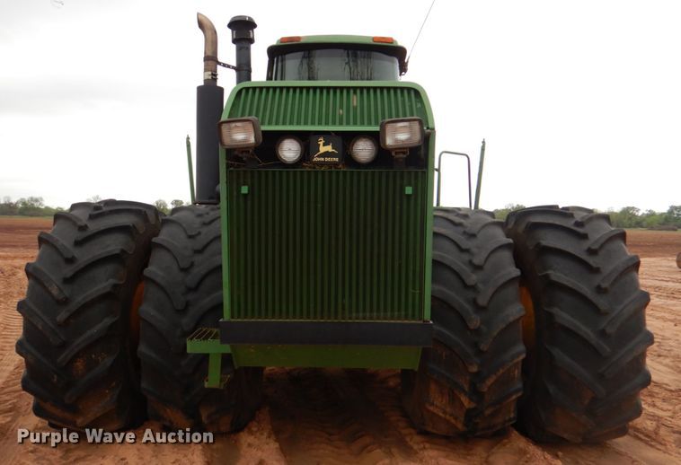 image for item HL9427 1996 John Deere 8870  4WD tractor