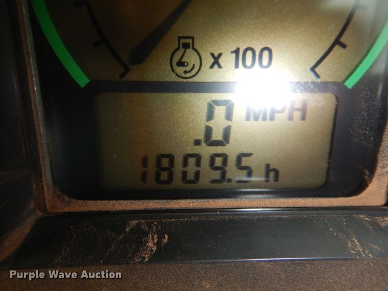 image for item HL9427 1996 John Deere 8870  4WD tractor