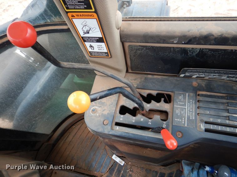 image for item HL9427 1996 John Deere 8870  4WD tractor