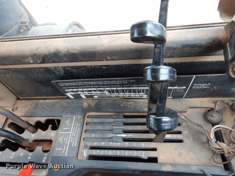 image for item HL9427 1996 John Deere 8870  4WD tractor