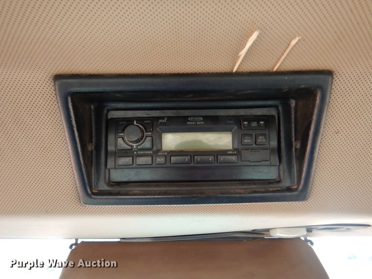 image for item HL9427 1996 John Deere 8870  4WD tractor