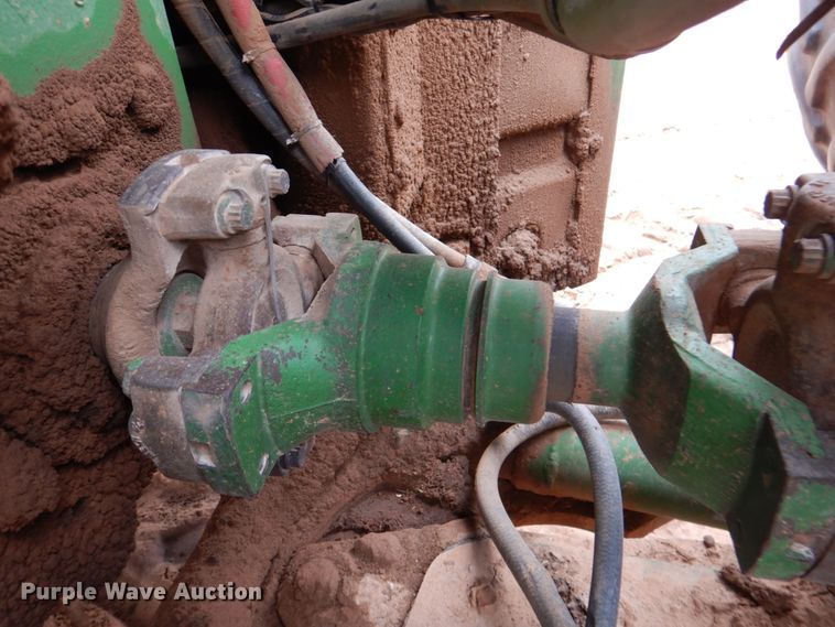 image for item HL9427 1996 John Deere 8870  4WD tractor