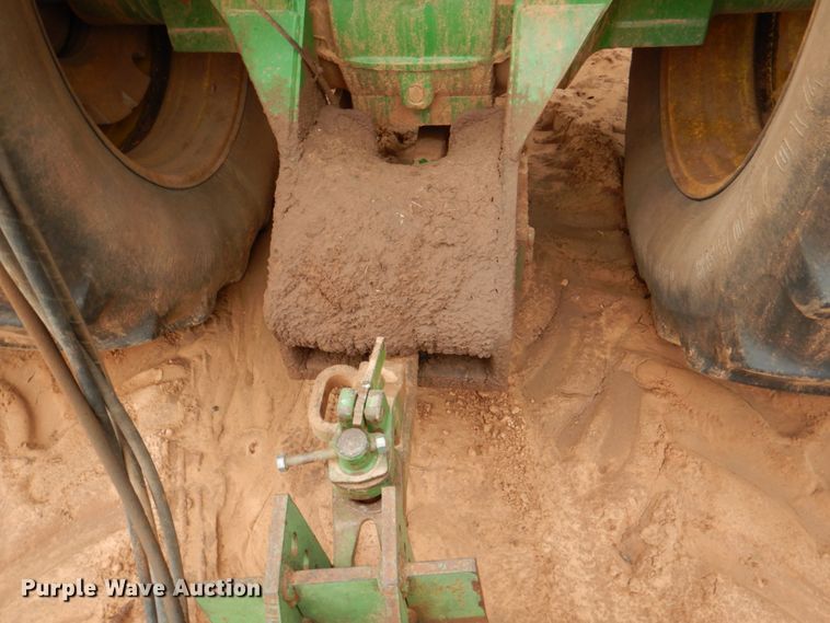 image for item HL9427 1996 John Deere 8870  4WD tractor