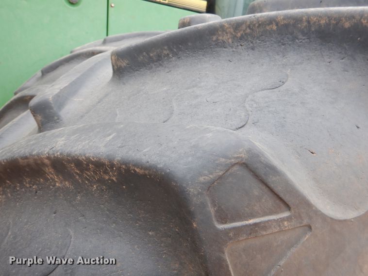 image for item HL9427 1996 John Deere 8870  4WD tractor