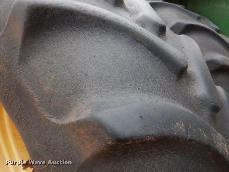 image for item HL9427 1996 John Deere 8870  4WD tractor