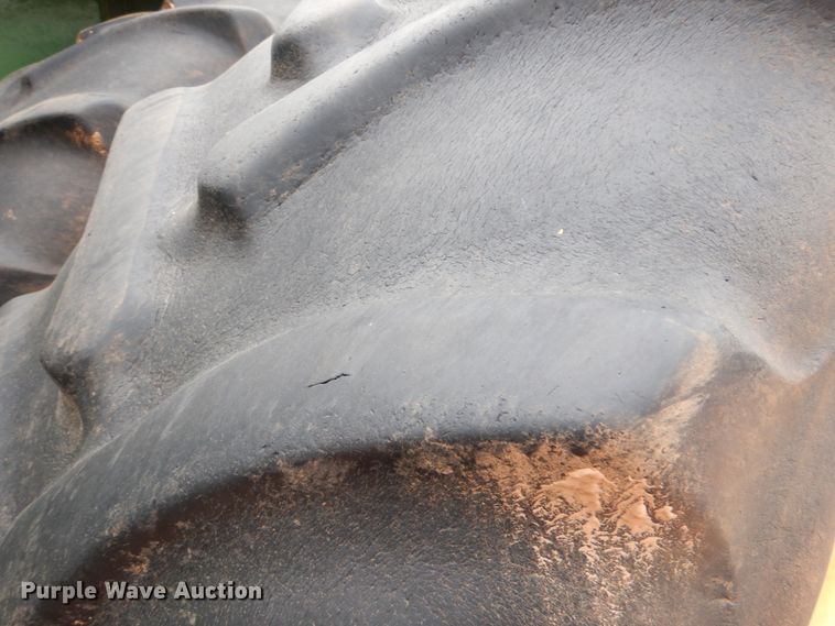 image for item HL9427 1996 John Deere 8870  4WD tractor