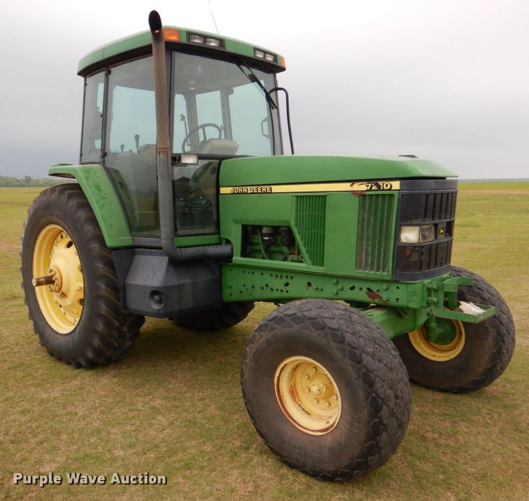 image for item HL9429 2000 John Deere 7210  tractor