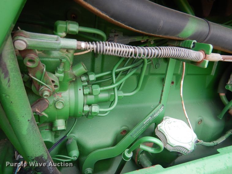 image for item HL9429 2000 John Deere 7210  tractor