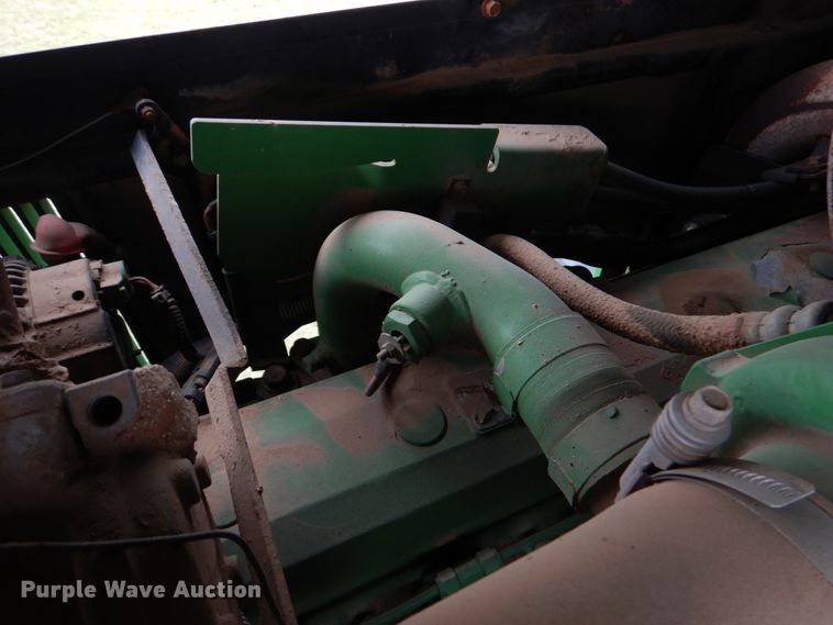 image for item HL9429 2000 John Deere 7210  tractor