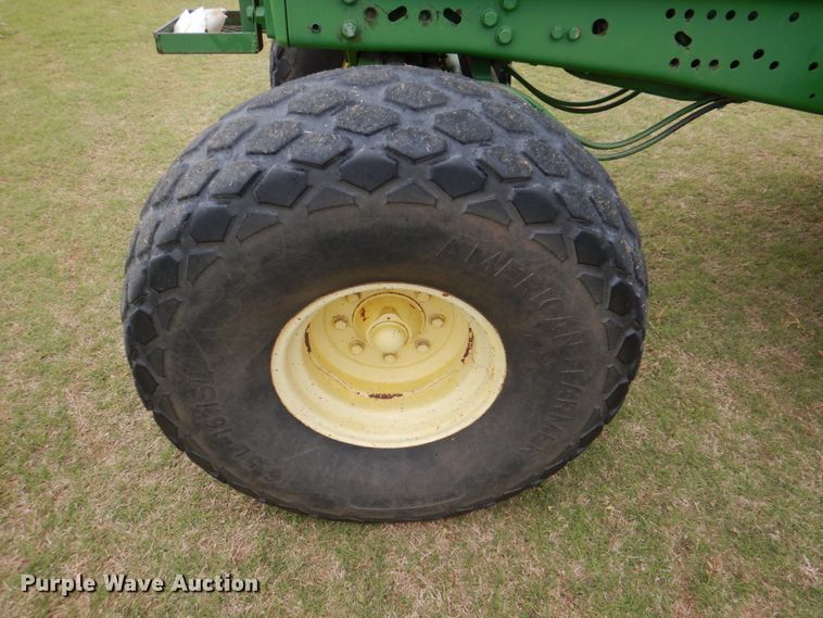 image for item HL9429 2000 John Deere 7210  tractor