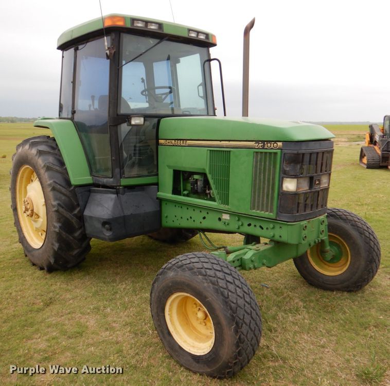 image for item HL9430 1995 John Deere 7200  tractor