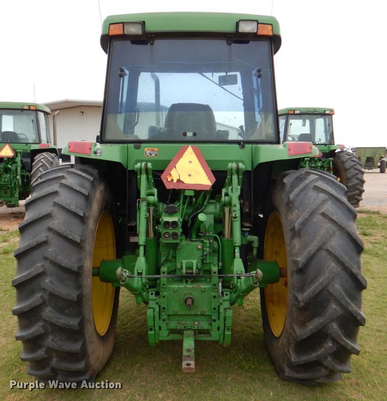 image for item HL9430 1995 John Deere 7200  tractor
