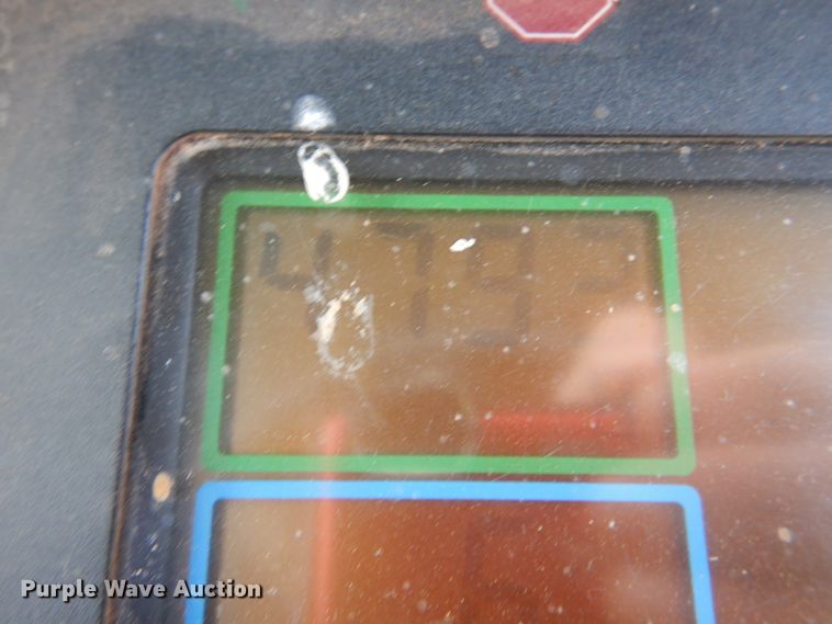 image for item HL9430 1995 John Deere 7200  tractor