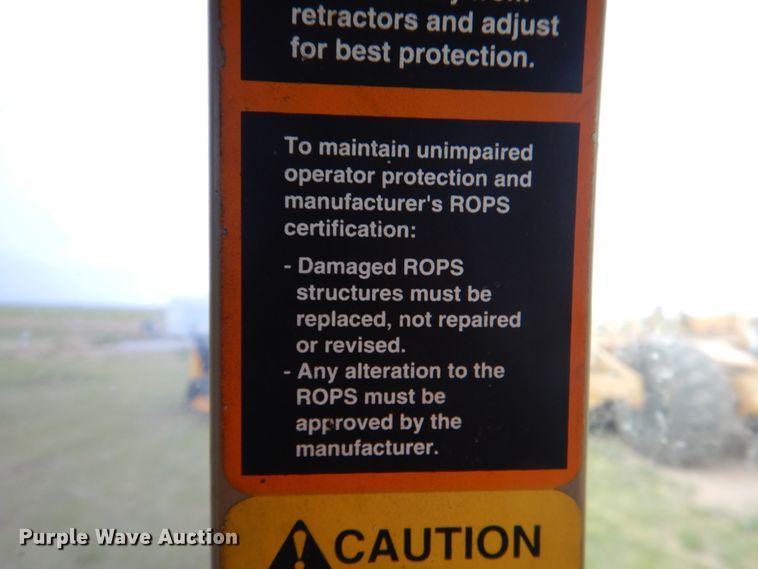 image for item HL9430 1995 John Deere 7200  tractor