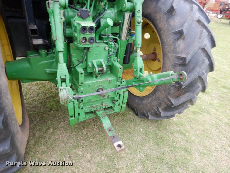 image for item HL9430 1995 John Deere 7200  tractor